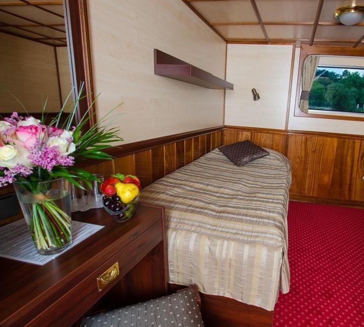 Florentina Boat Прага Екстер'єр фото