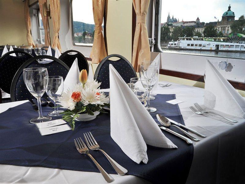 Florentina Boat Прага Екстер'єр фото