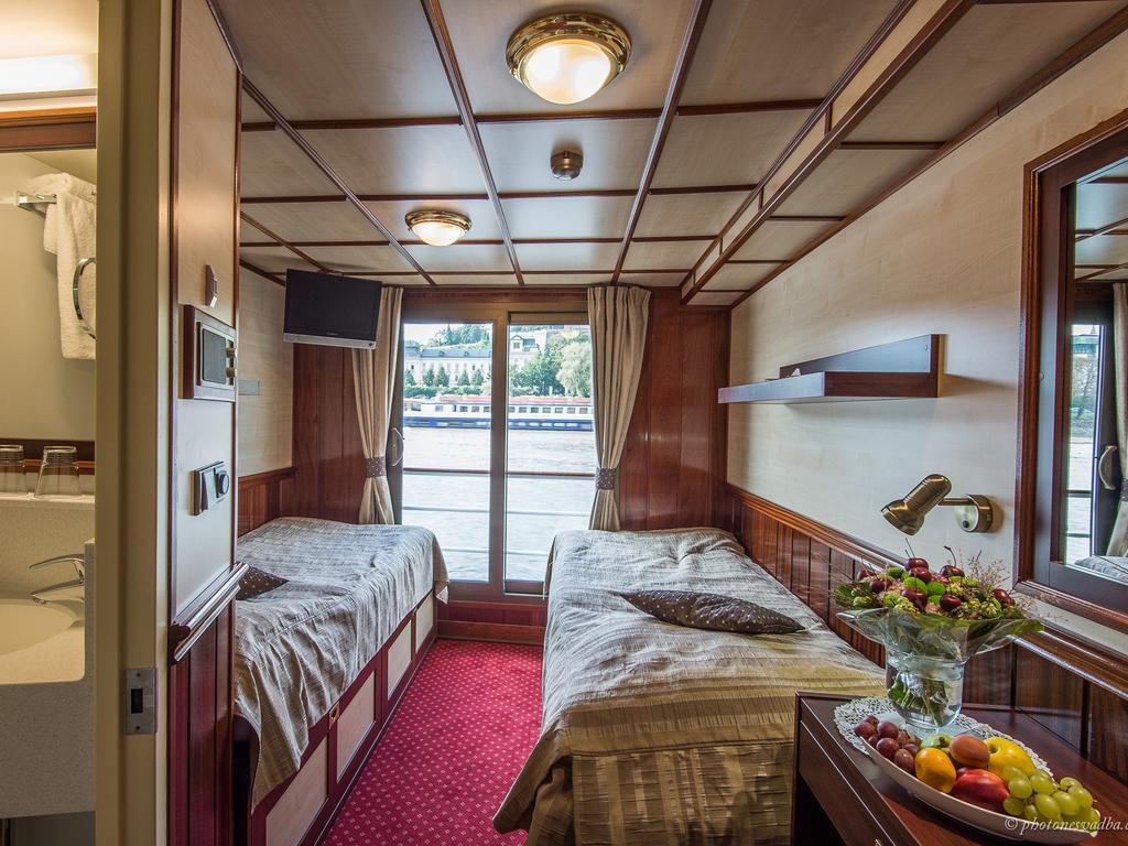 Florentina Boat Прага Екстер'єр фото